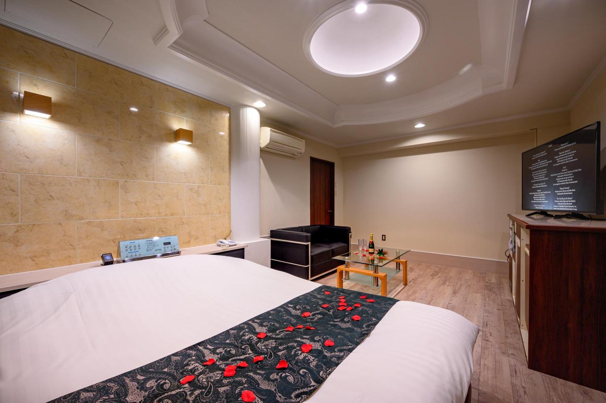 Hotel Mobilia (Adults Only) Tsurugashima Luaran gambar
