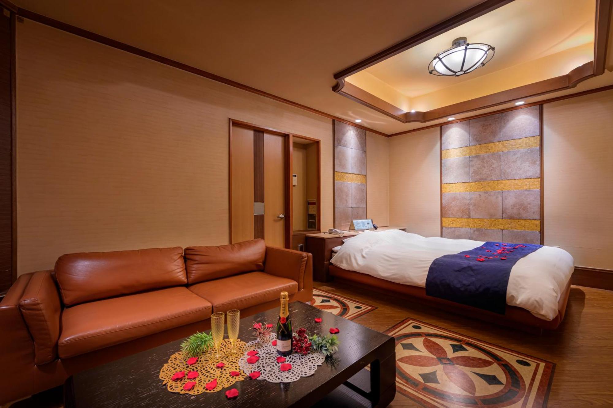 Hotel Mobilia (Adults Only) Tsurugashima Luaran gambar