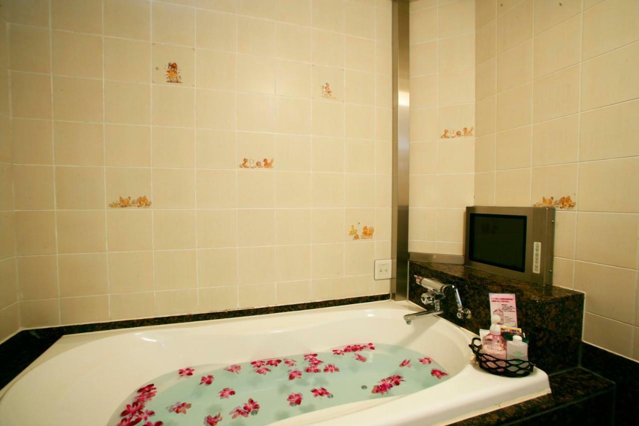 Hotel Mobilia (Adults Only) Tsurugashima Luaran gambar