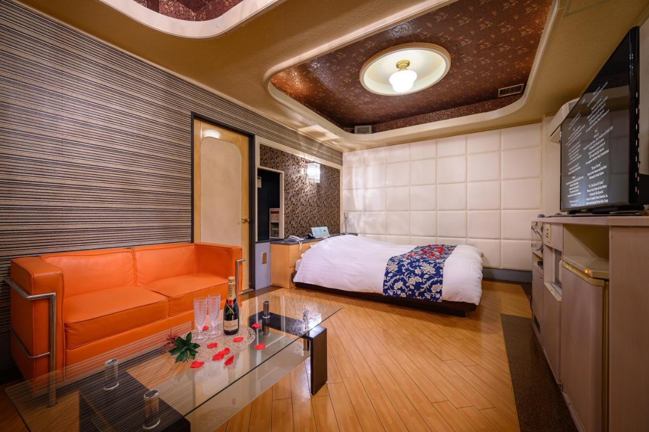 Hotel Mobilia (Adults Only) Tsurugashima Luaran gambar